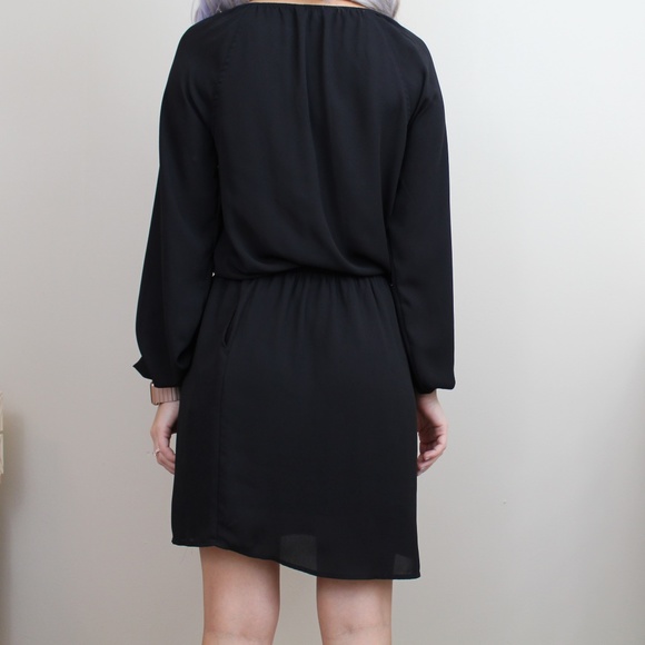 SOExpress Black Dress W/Pockets - Picture 2 of 8